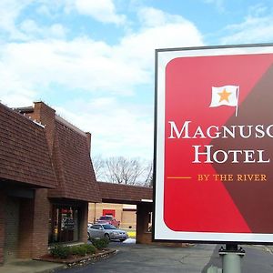 Magnuson Hotel By The River